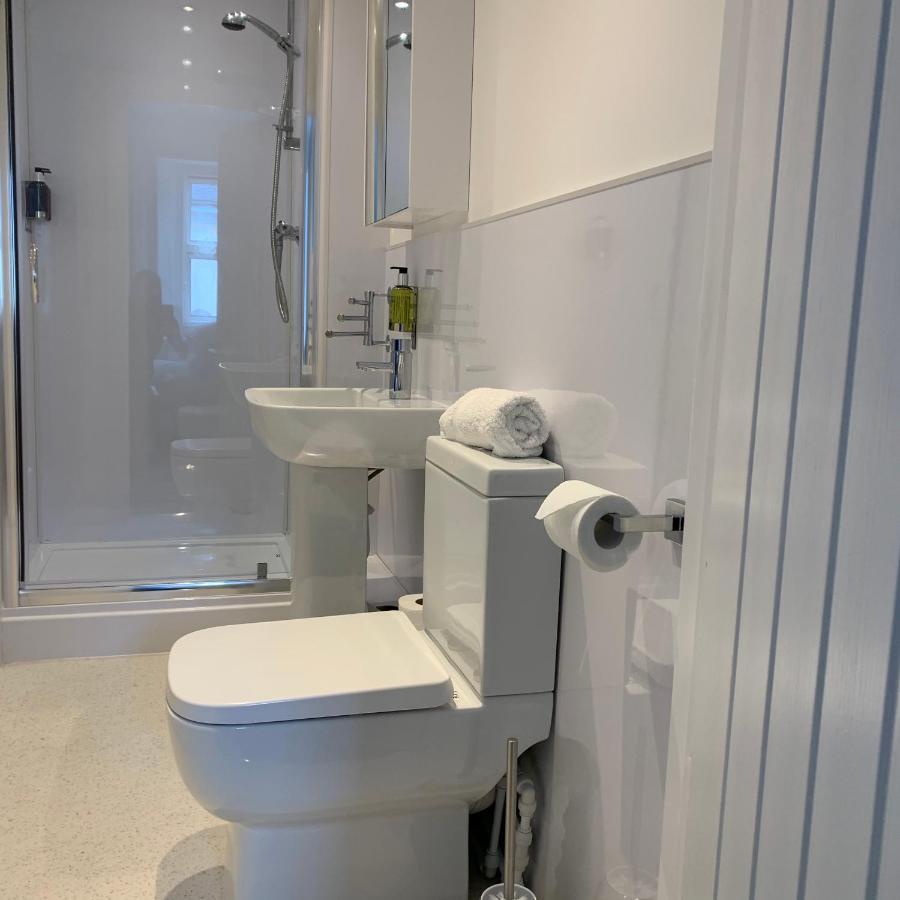 Single Room with Private Bathroom